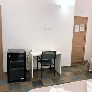 https://golden-nice-apartment.it-romehotels.com