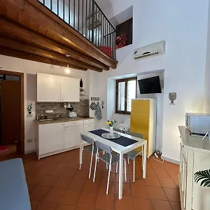 https://vuccirias-house.sicilyhotelsitaly.net